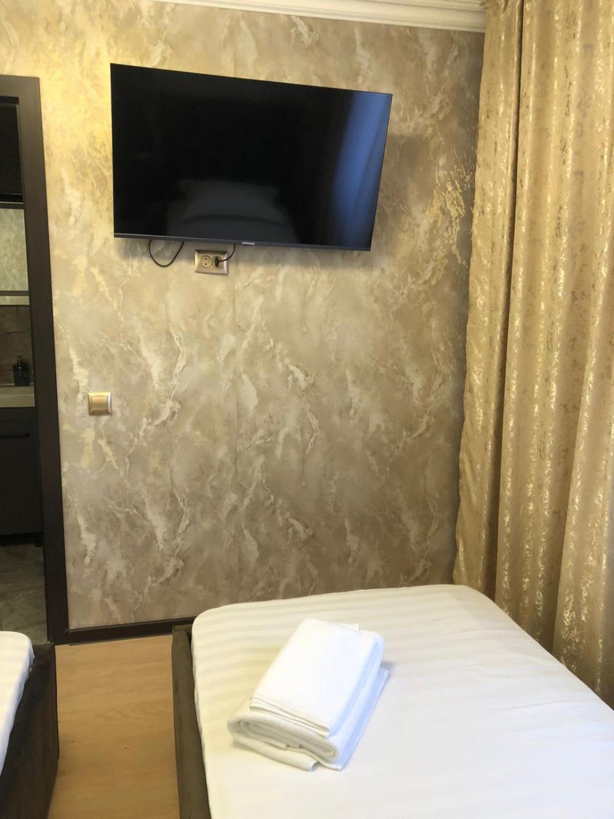 Hotel Lion Almatı Dış mekan fotoğraf
